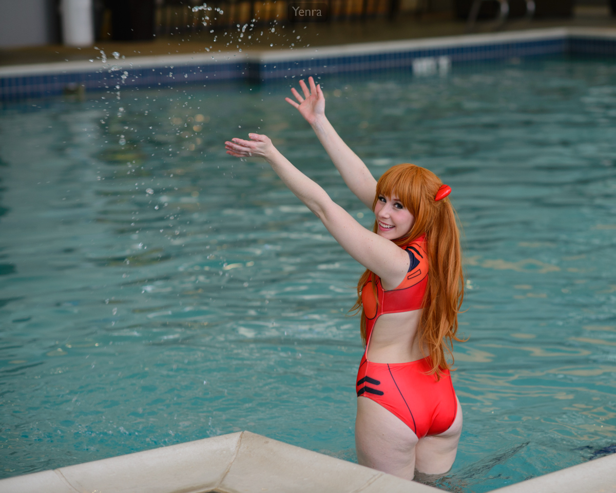 Water Droplets in Air, Splashed up by Asuka