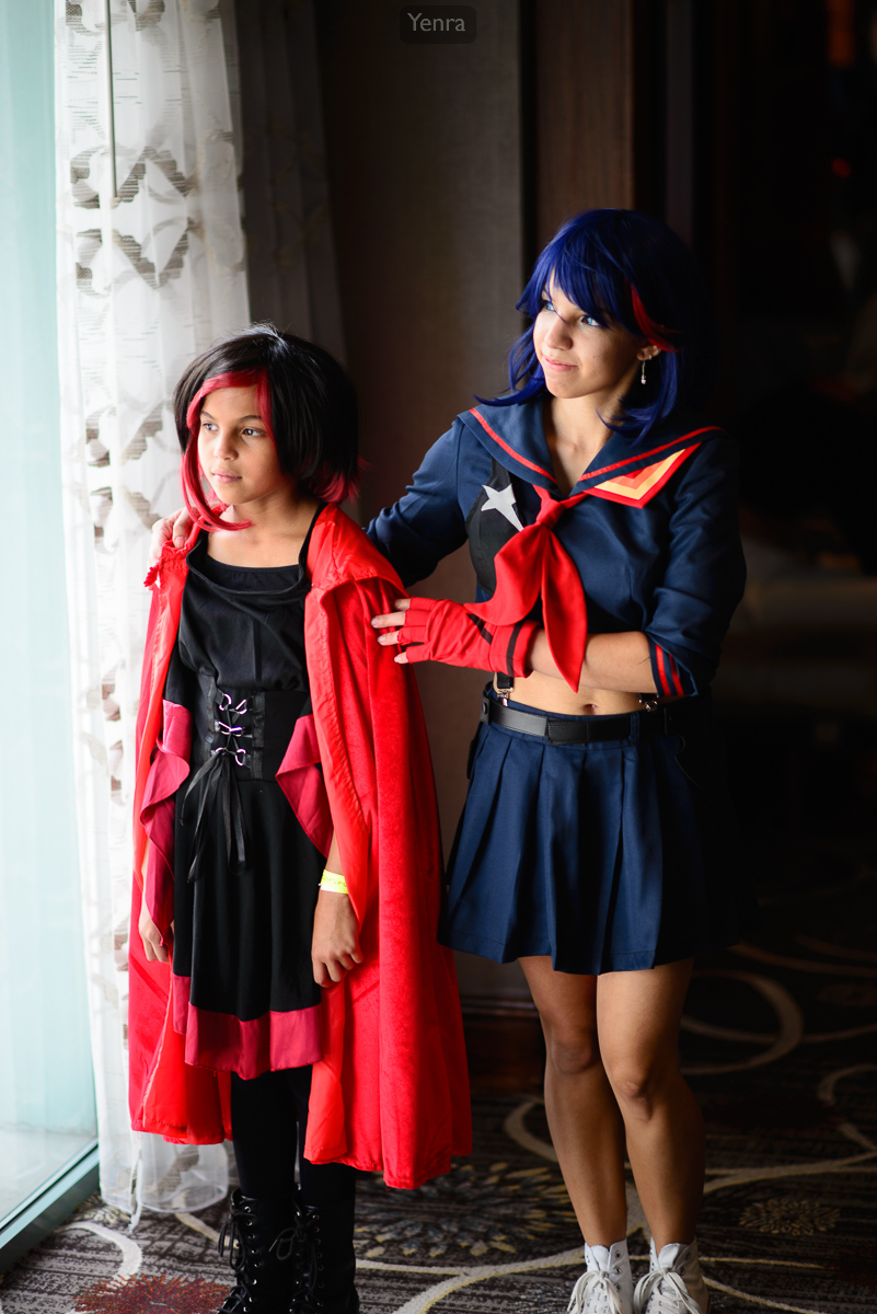 Sisters cosplaying Ruby and Ryuko