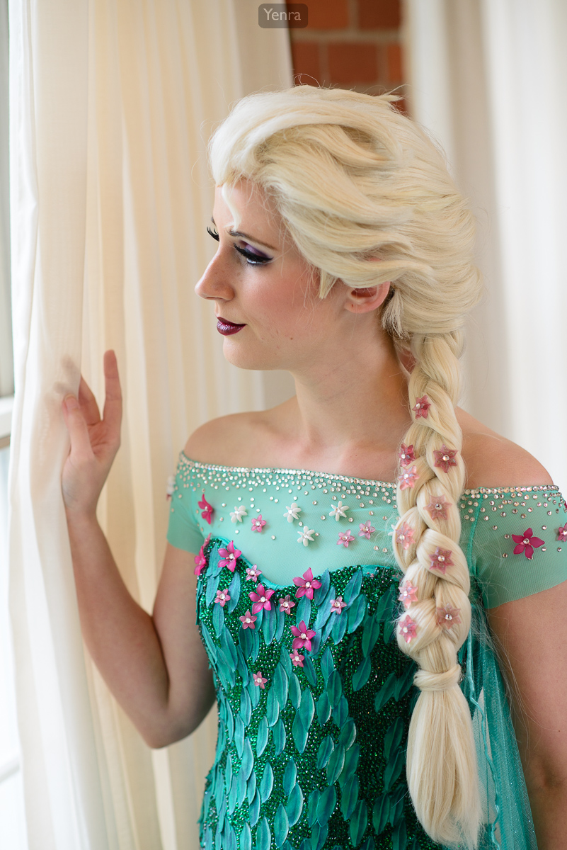 Elsa from Disney's Frozen Fever