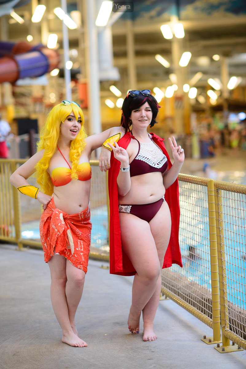Swimsuit Yang and Ruby, RWBY