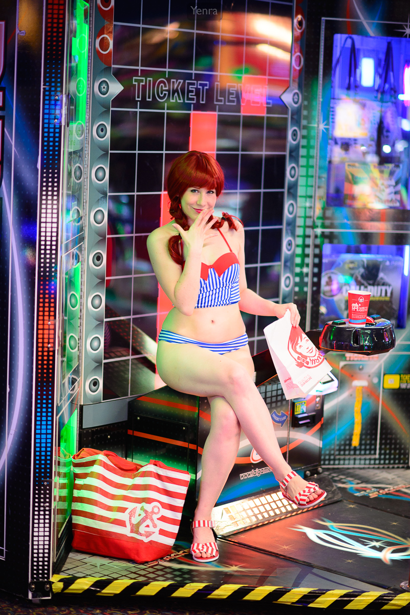 Wendy's Girl at the Arcade