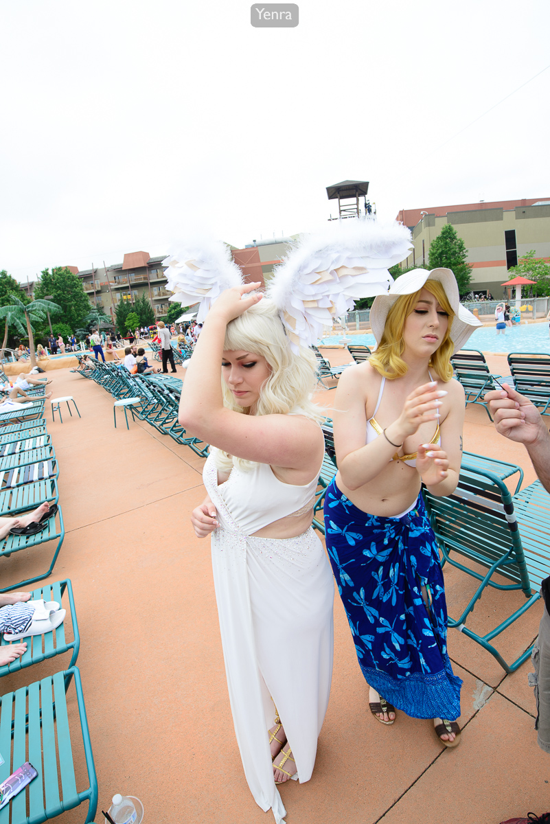 Candid Satan and Lux in Outdoor Waterpark