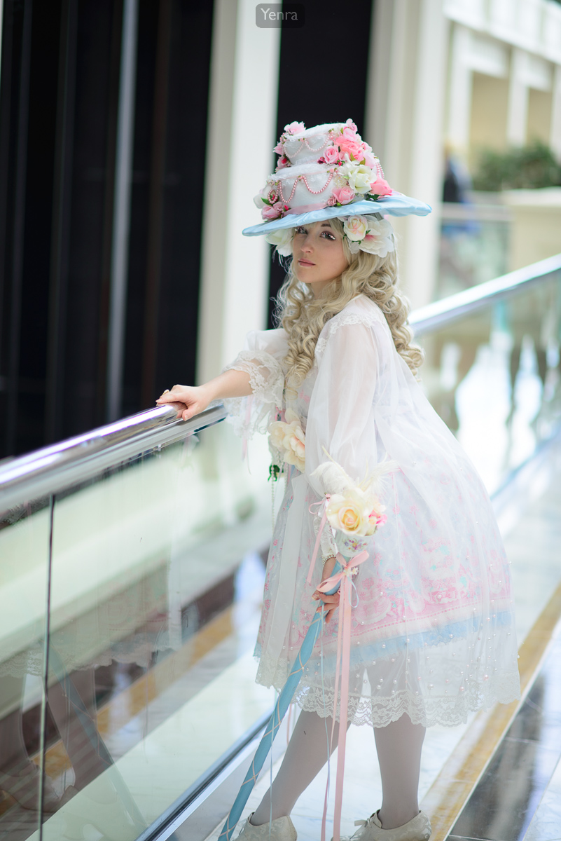 Empress of Cake Lolita Fashion