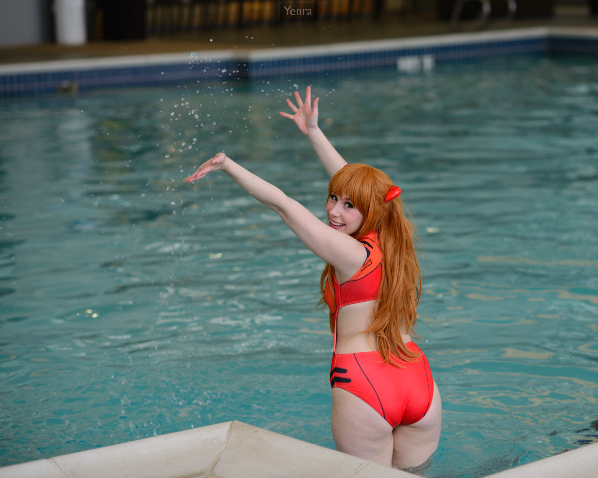 Asuka Playing in the Pool