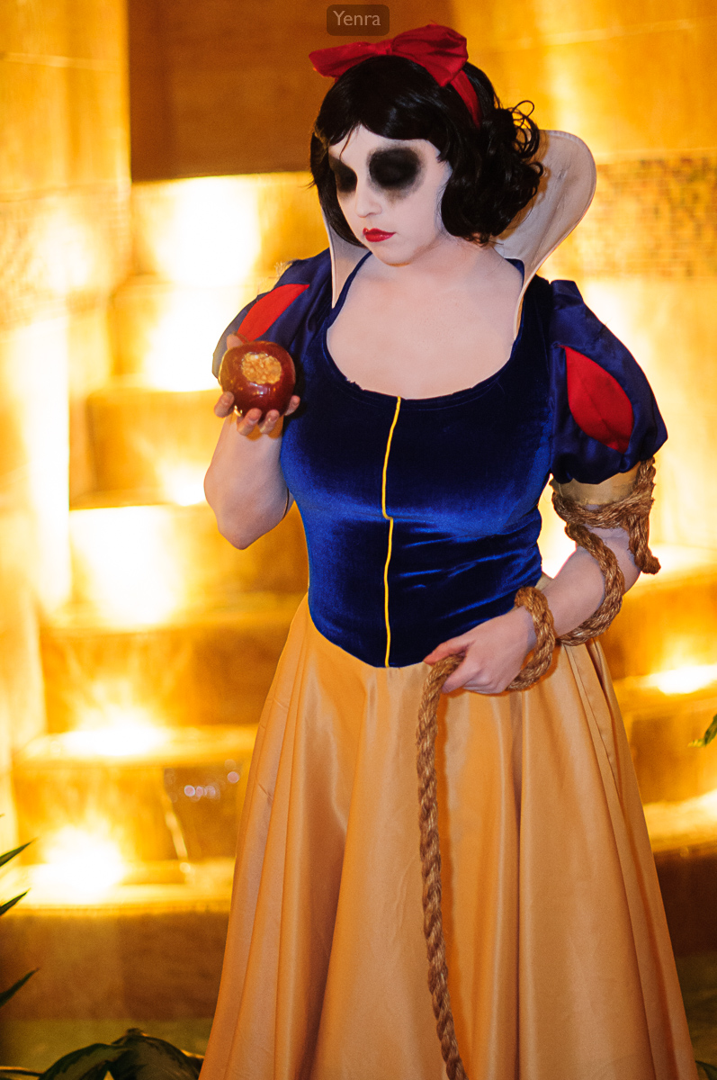 Twisted Disney - Snow White